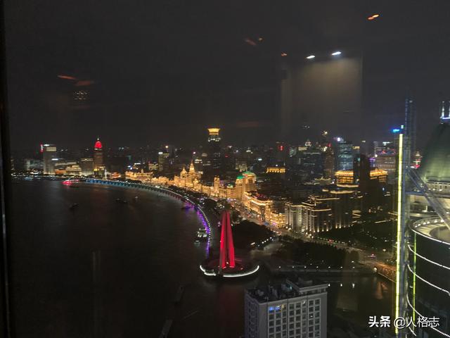 在重庆就业前景怎么样？新媒体运营，网络工程，哪一个好一点？