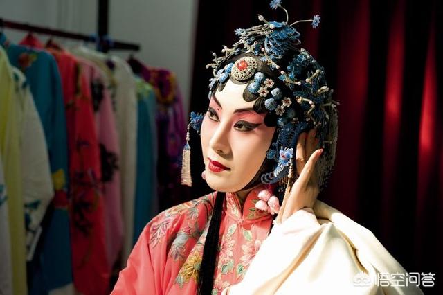 当今时代，称得上色艺双绝的京剧旦角演员是谁？
