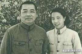 您觉得媒体的新闻报道应该客观公正还是舆论风向一边儿倒呢？