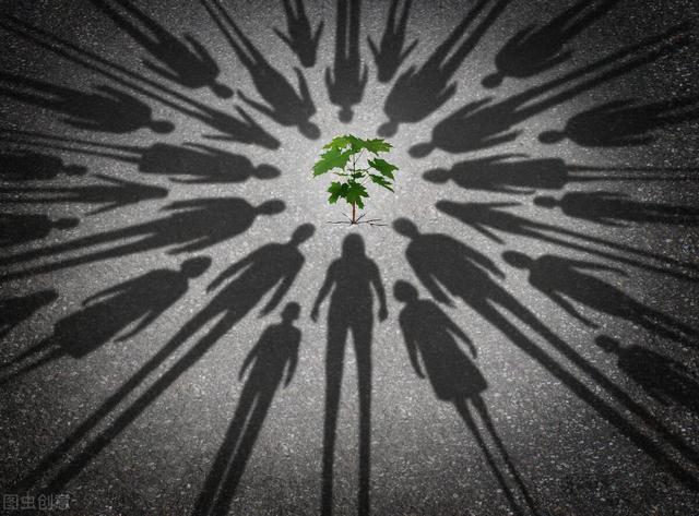 各位有没有虐心文案或丧句,丧句要有关人性的不要关于爱情的?