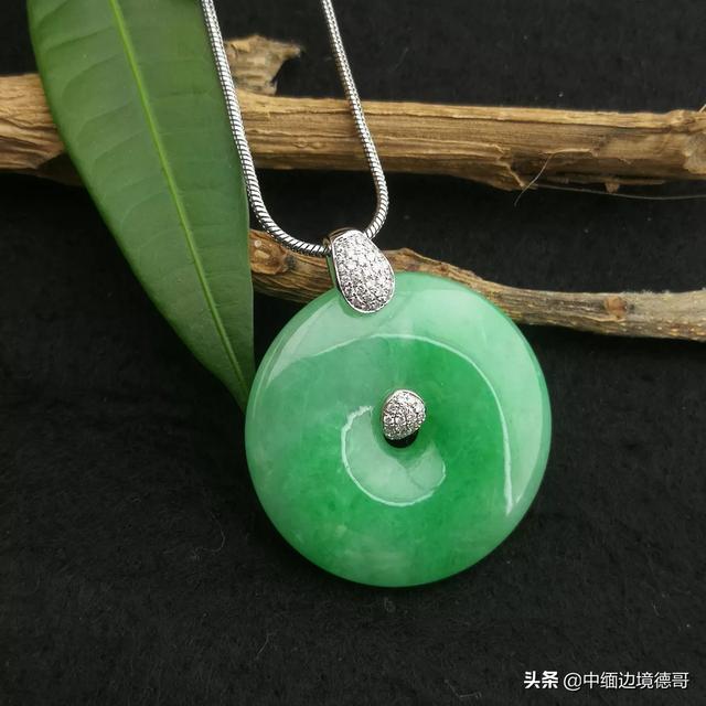 有哪些经典的珠宝广告语？