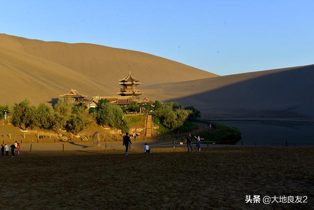敦煌的旅游优势有哪些？
