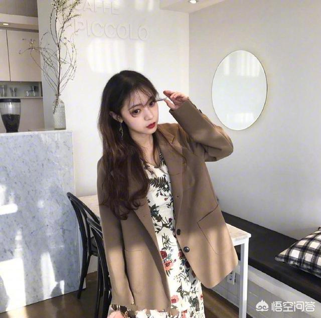 有哪些既可以披发又可以扎起来的发型值得推荐？