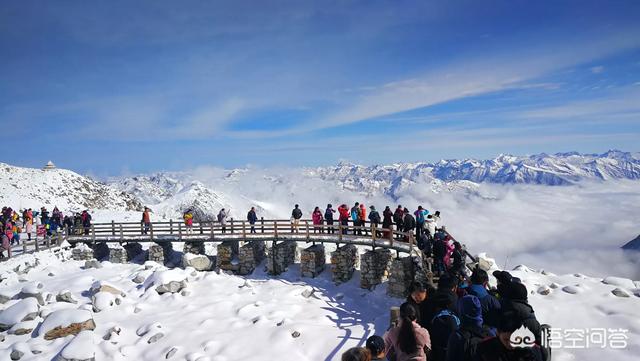 去达古冰川旅游，几月份去景色最美？