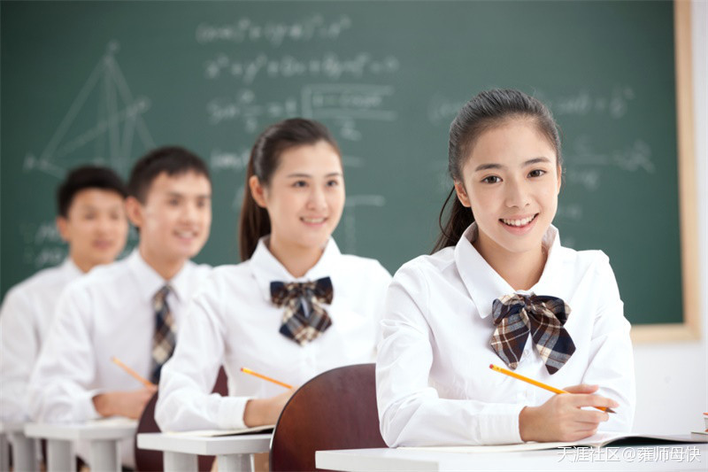初中生补脑的东西都吃些什么？初中生补脑的营养品RSHWHO怎么样？