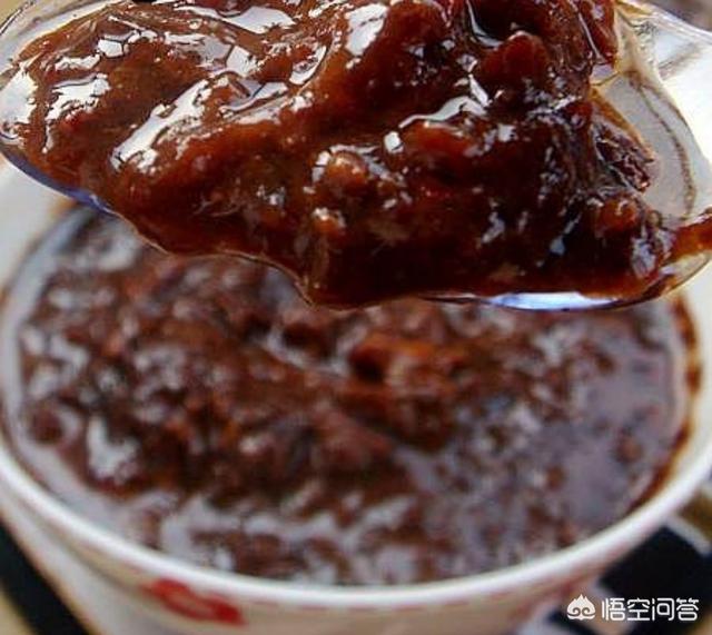 如何调制地锅鸡香辣酱？