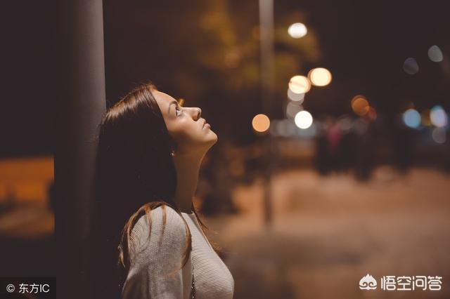 有哪些热恋中想念一个人的爱情句子？