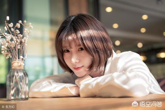 有哪些热恋中想念一个人的爱情句子？
