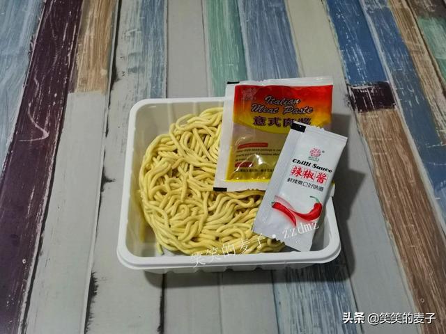 有什么方便好吃的速食类晚餐吗？