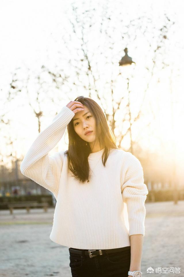 春天出门踏青，该怎么搭配衣服？