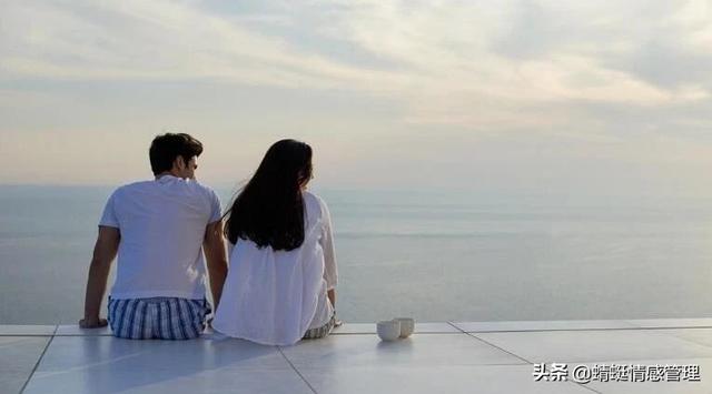 夫妻冷战后怎么发信息呢？
