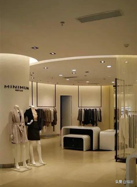 电商+短视频平台的快速发展，服装实体店铺该如何抉择？