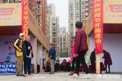 针对农村电商服务网点，如何带动农产品上行？