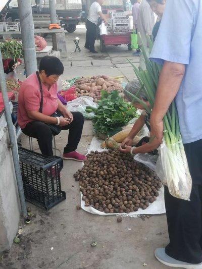 电商入驻菜市场到底对还是不对？